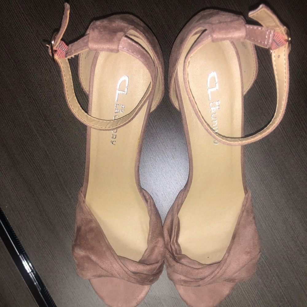Rosey velvet shoes